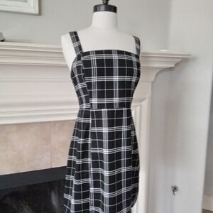 Divided Black and White Sleeveless Midi Sundress